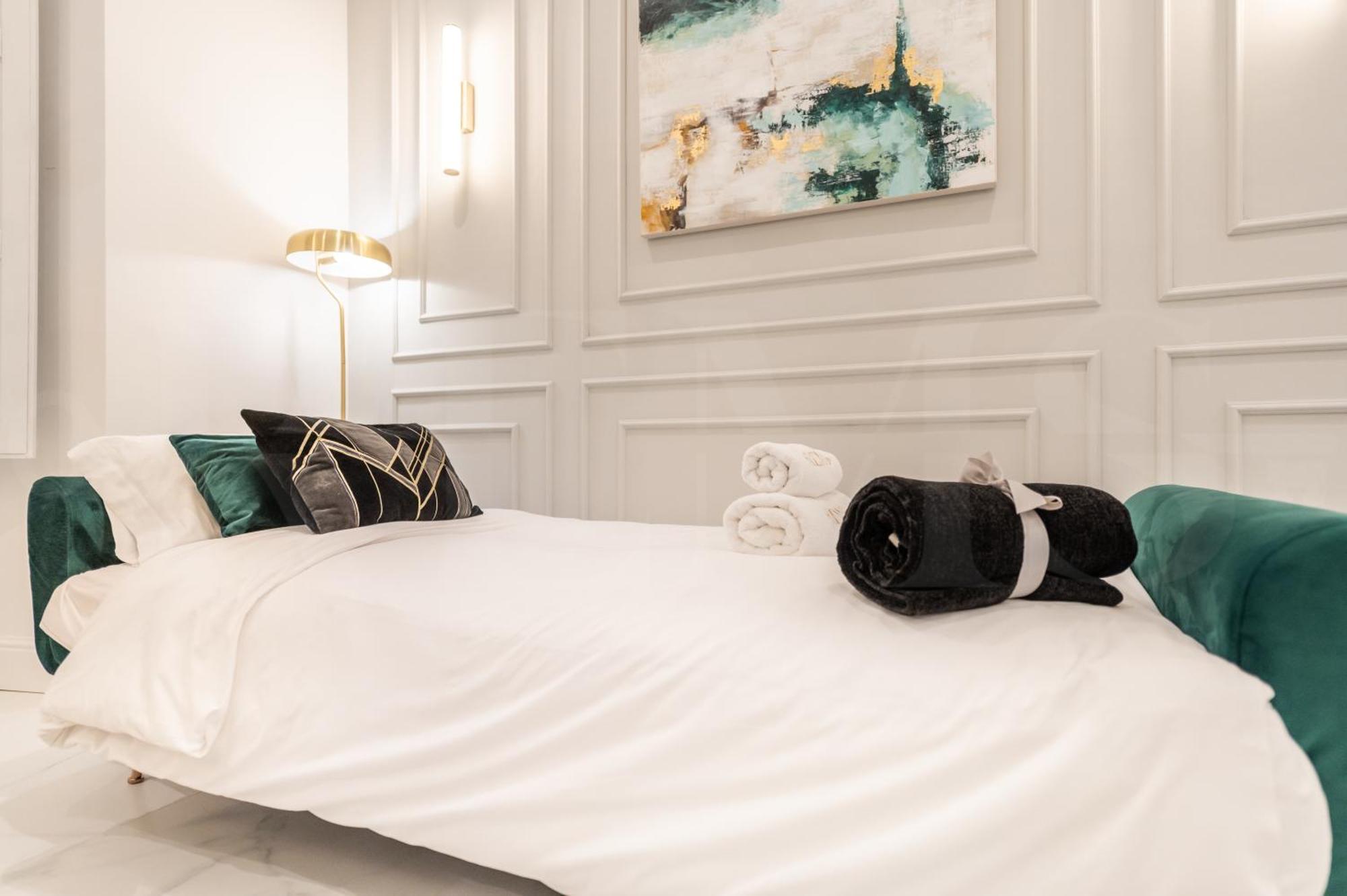 Glamorous Flat In The Heart Of Malaga By Rems Экстерьер фото